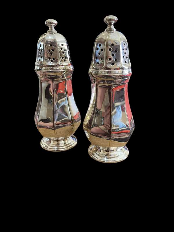 Sugar shakers each