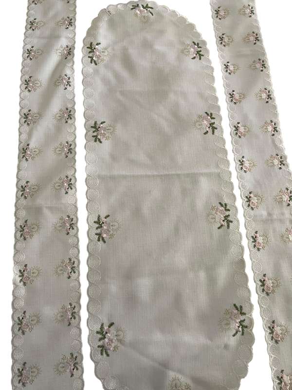 Table runner set