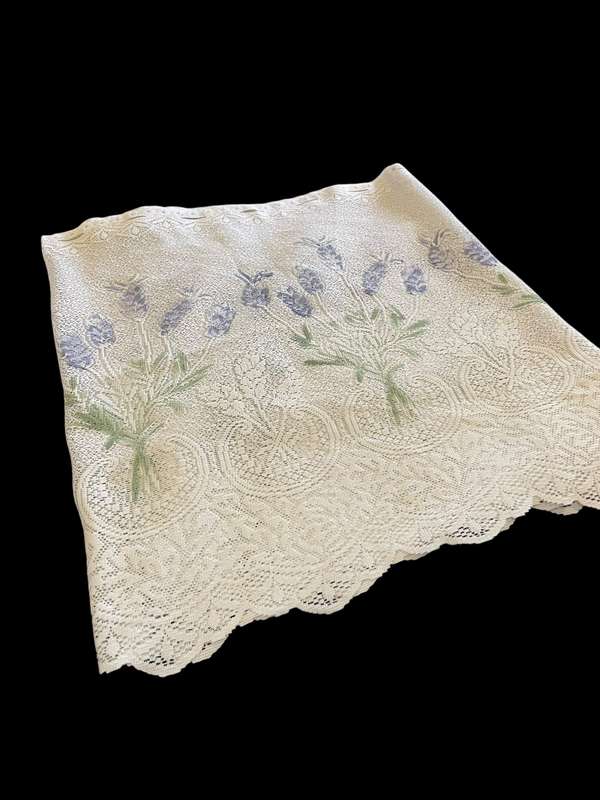 Curtain frill lavender