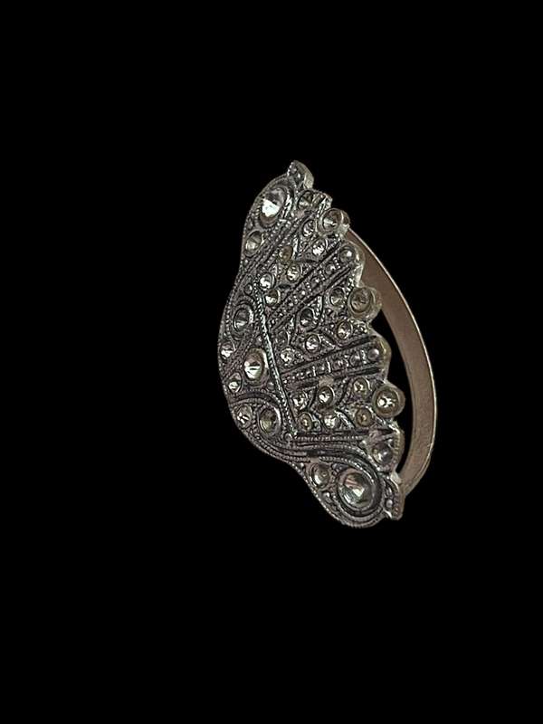 Scarf clip marcasite