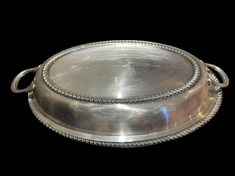 Serving/entree dish silver plated(NR4)