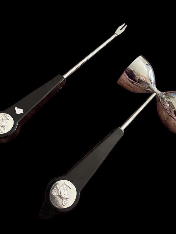 Bar cutlery set