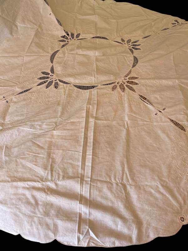 Tablecloth lace round large(28)