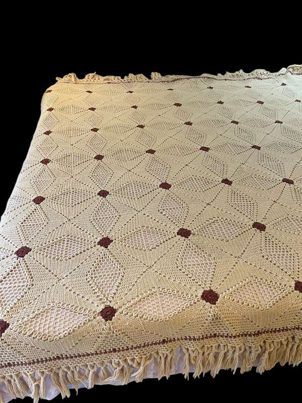 Blanket crochet coffee coloured
