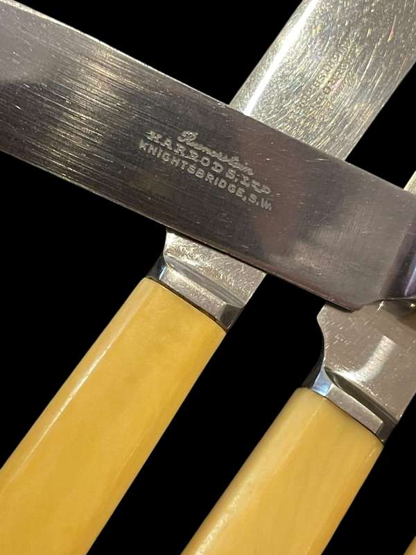 Knives bone handled(NR19)