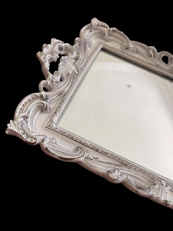 Tray display mirror