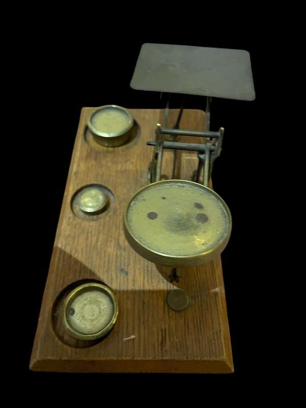 Scale postal