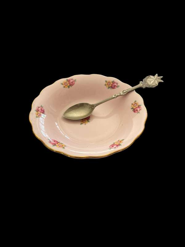 Bowl/teaspoon rest
