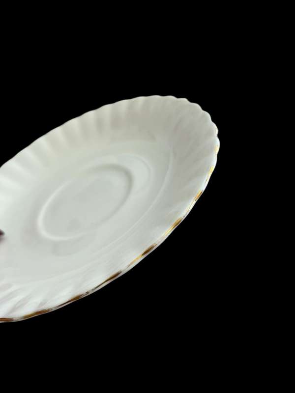 Saucer Royal Albert Val D Or