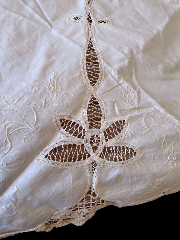 Tablecloth lace round large(28)