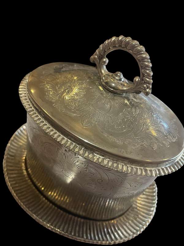 Tea/biscuit caddy