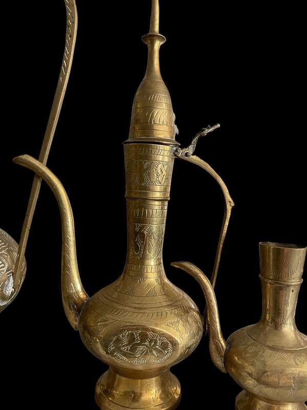 Kettles brass set x4
