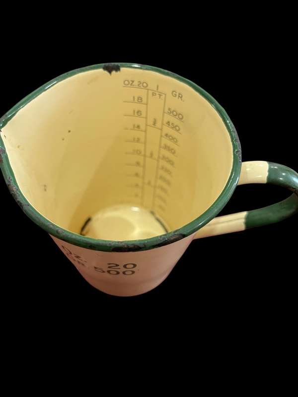 Jug measuring enamel