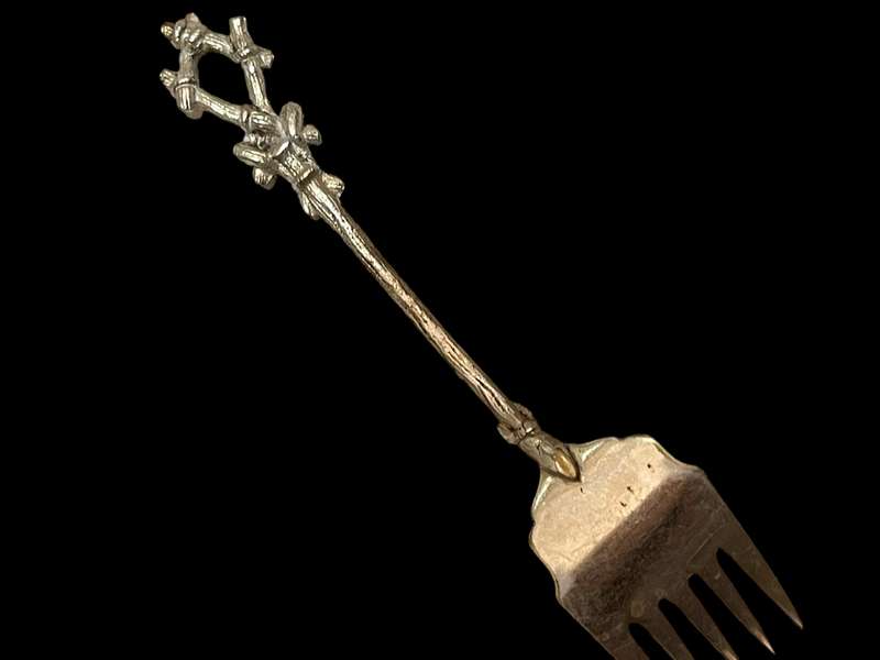 Pastry/sardine fork(nr13(