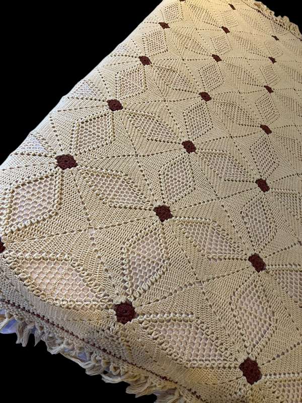 Blanket crochet coffee coloured