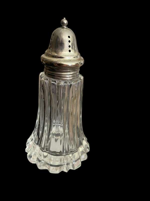 Sugar shaker crystal