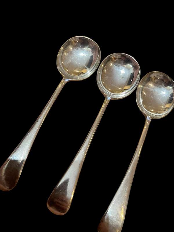 Soup spoons x6 silver plated(NR10)