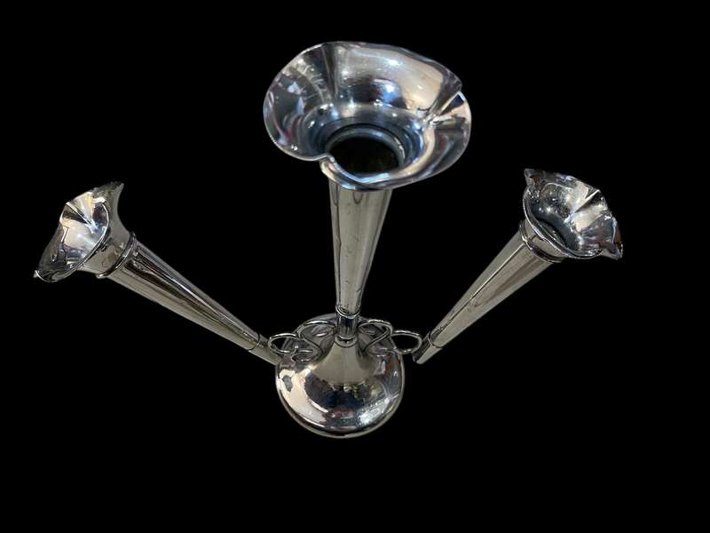 Epergne candle holder