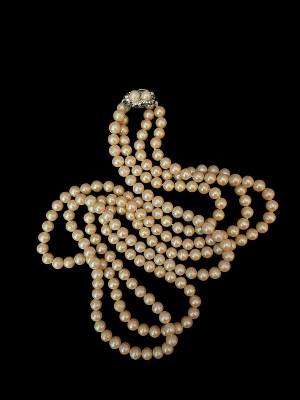 Necklace costume jewellery