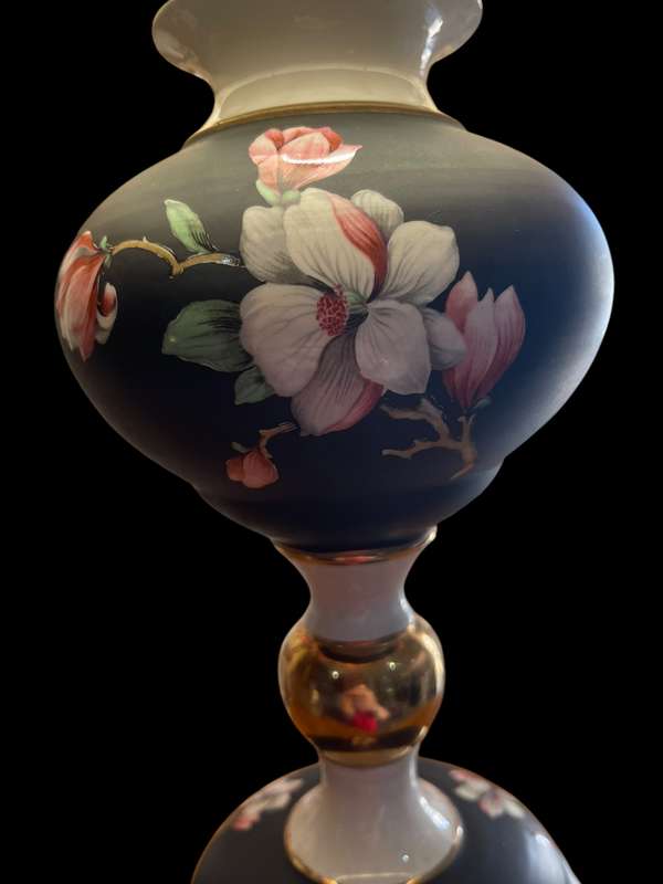 Lamp porcelain