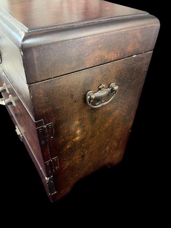 Jewellery box