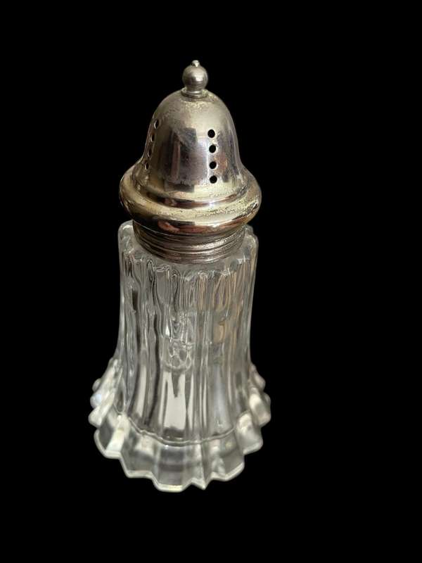 Sugar shaker crystal