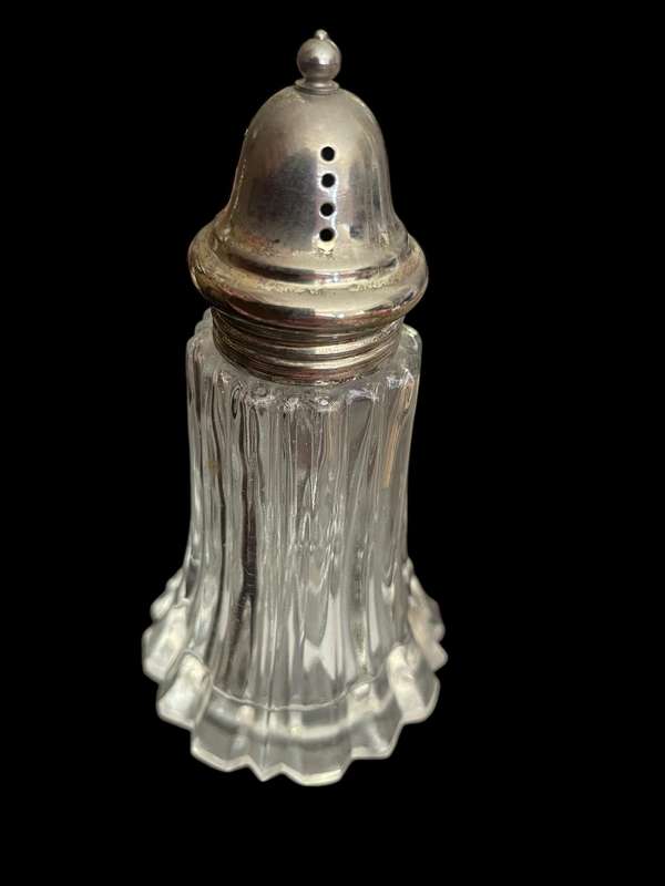 Sugar shaker crystal