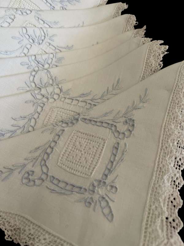Napkins embroidered x8(S)