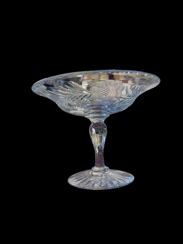 Bowl pedestal crystal