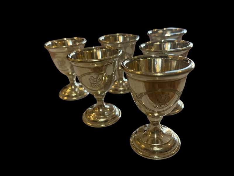 Egg cups silver plated x6