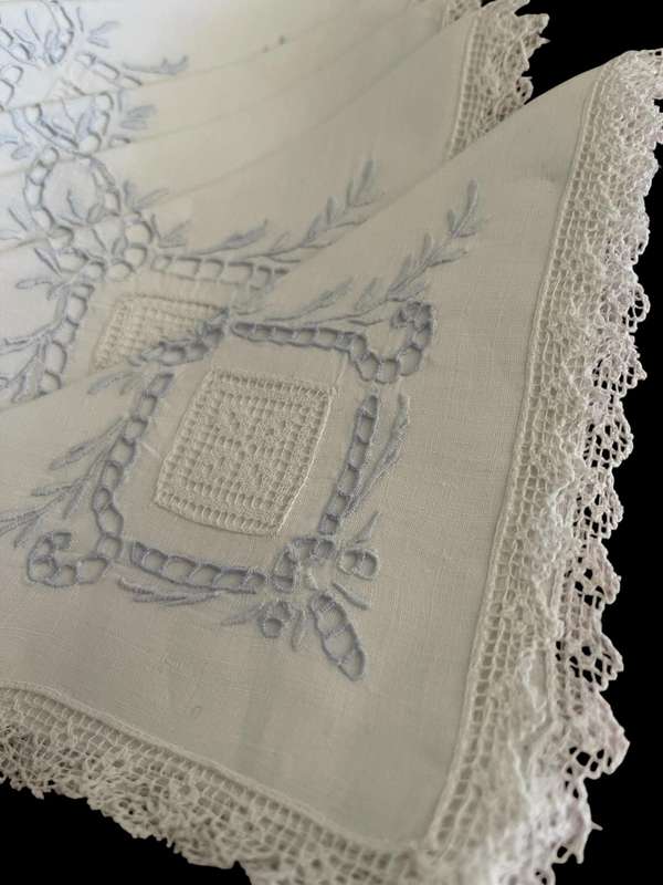 Napkins embroidered x8(S)