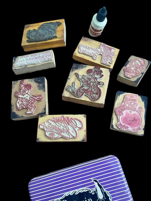 Stamp ink pad