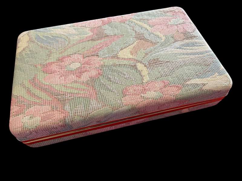 Jewellery box