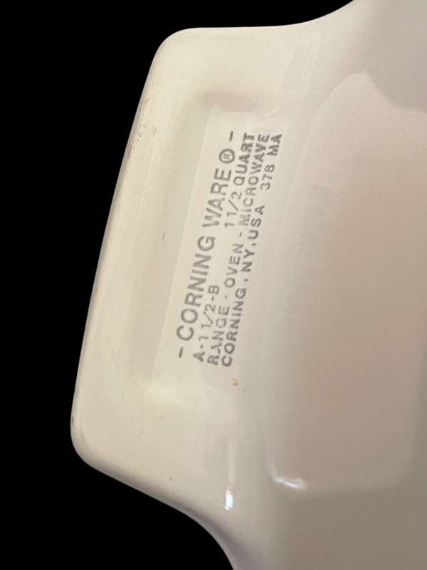 Oven dish Corningware