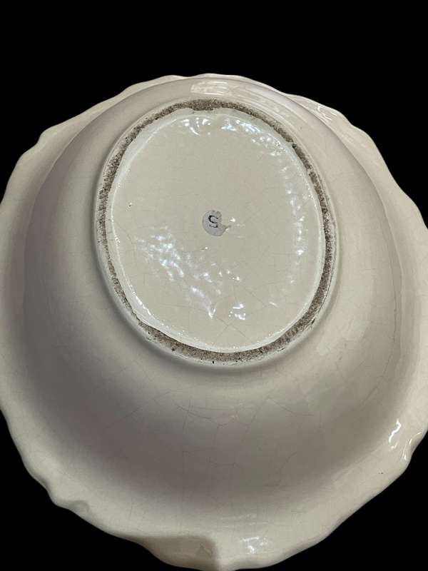 Wash basin jug Staffordshire