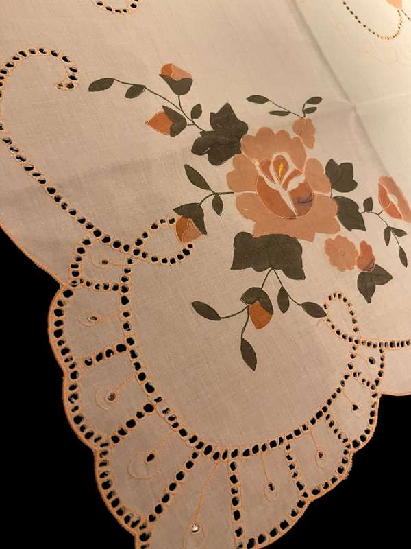 Table overlay/centre piece napkins