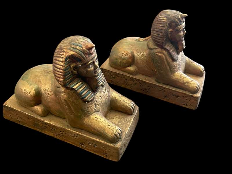 Ornament/bookends Sphinx