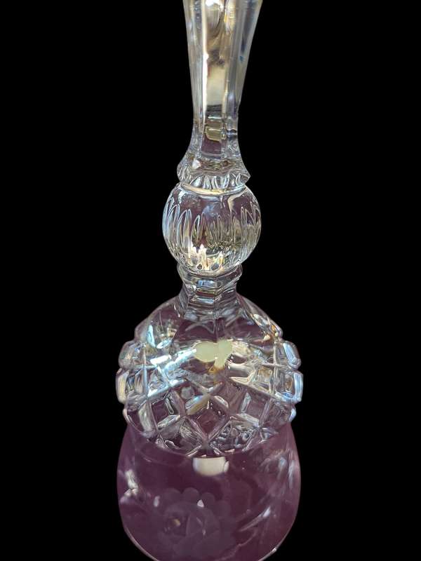 Bell crystal rose cut
