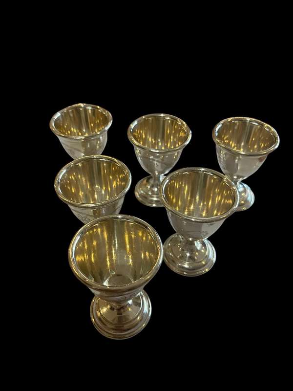 Egg cups silver plated x6