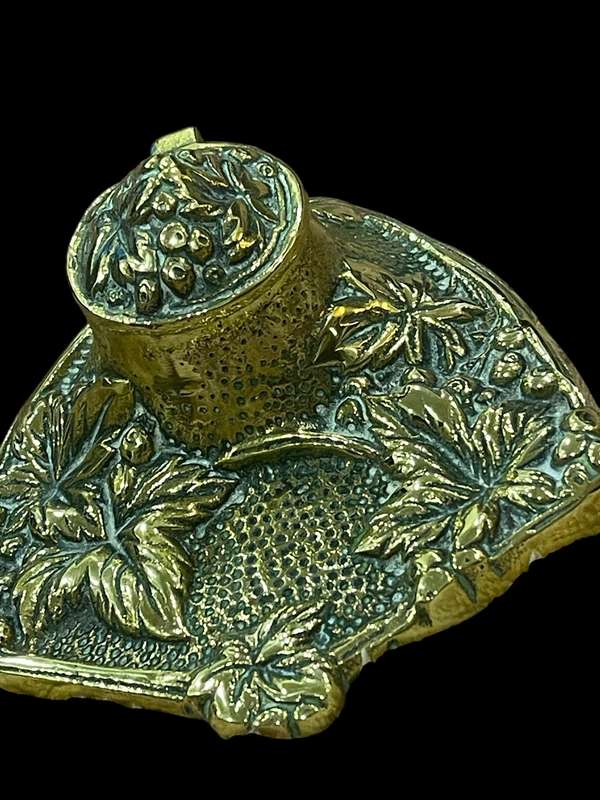 Inkwell brass