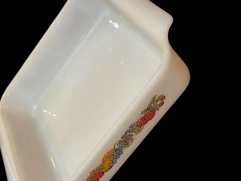 Oven dish milk glass(NR3)