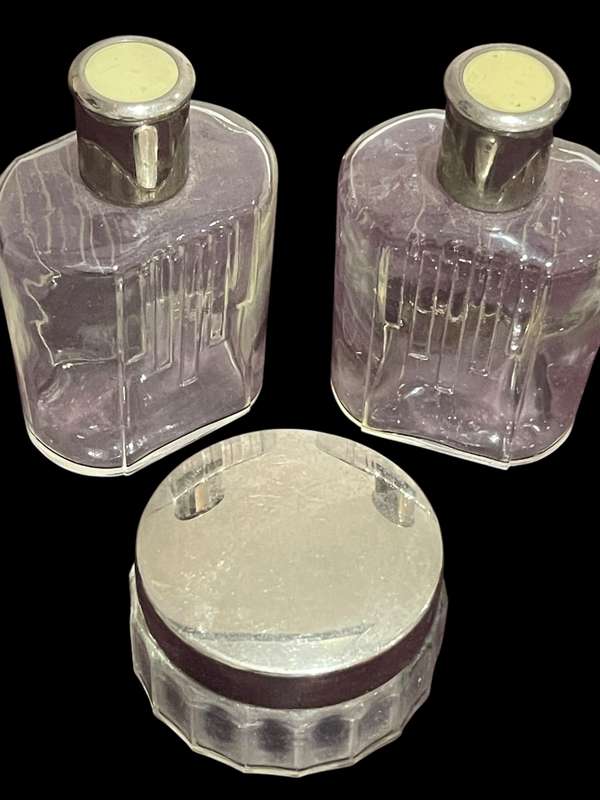 Perfume/dresser bottles set x3