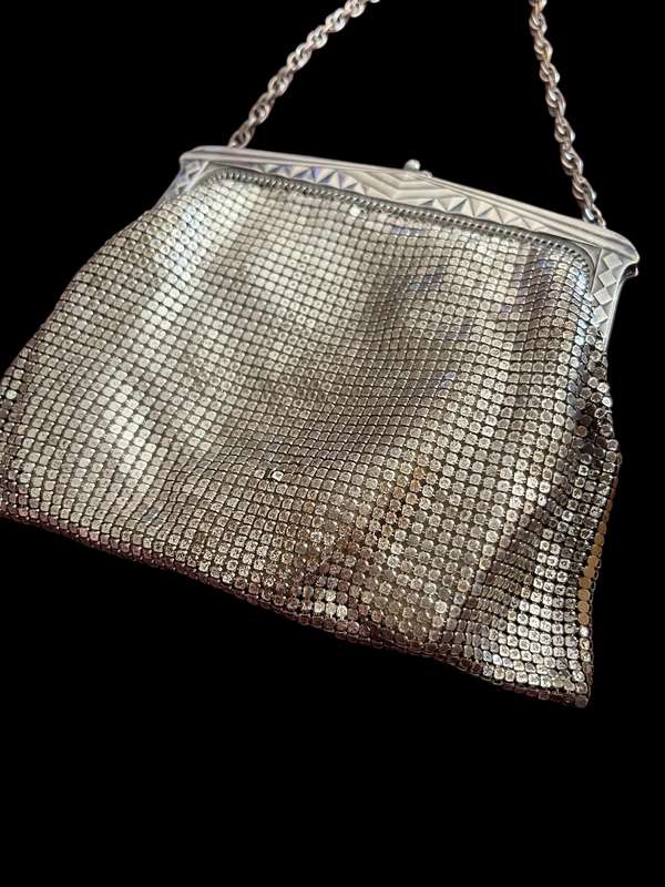 Handbag chain mail