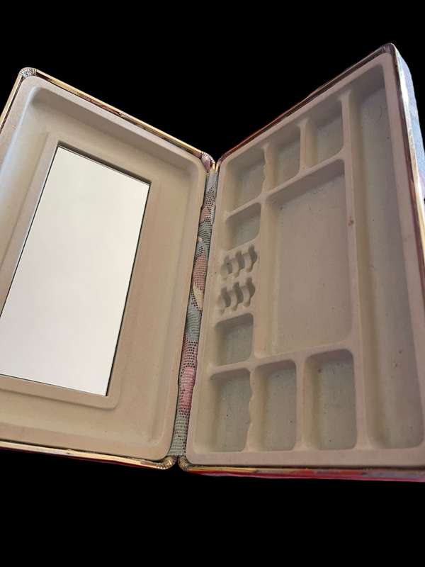 Jewellery box