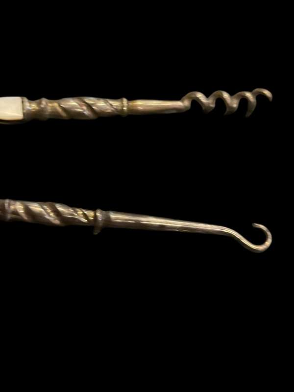 Manicure/corset hook set