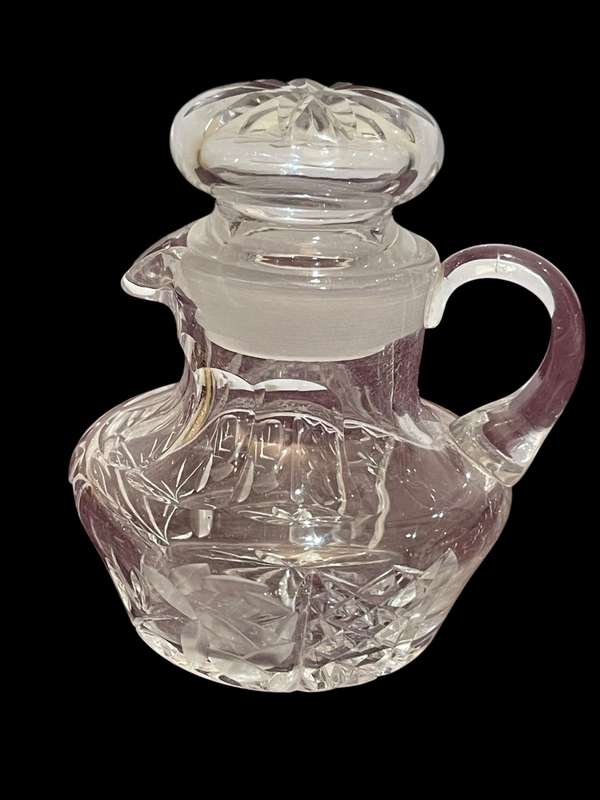 Decanter salad dressing/oil