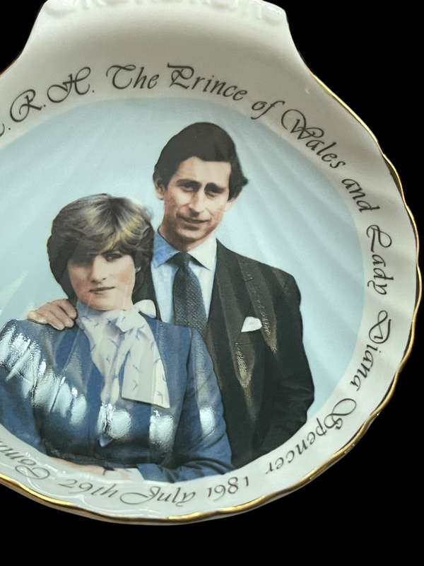 Plate Royal Memorabilia