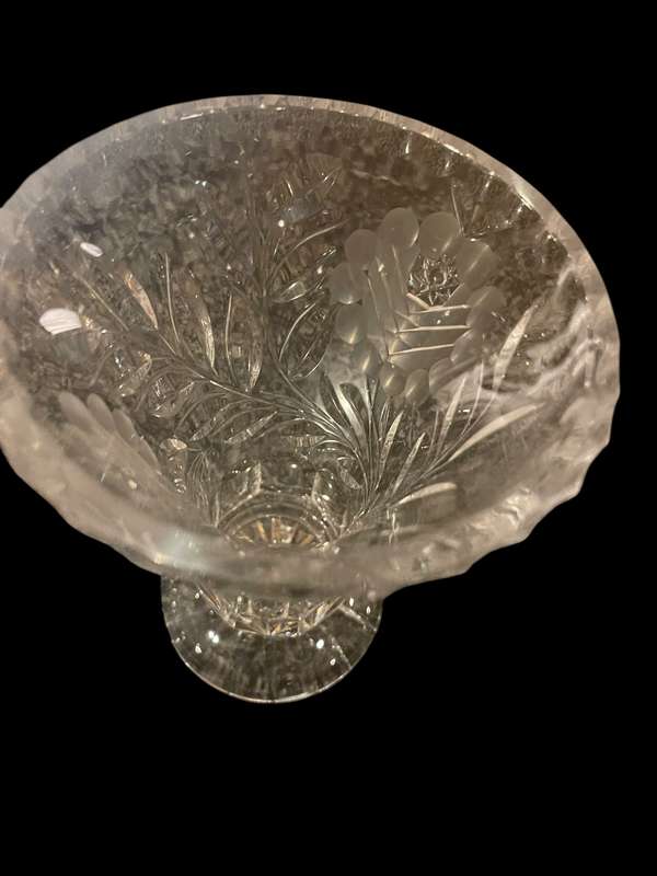 Vase rose cut crystal