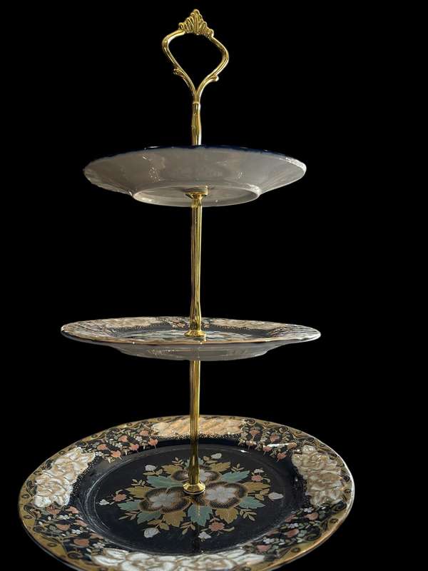 Cake stand