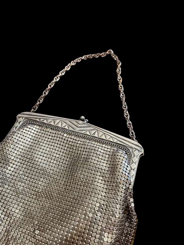 Handbag chain mail